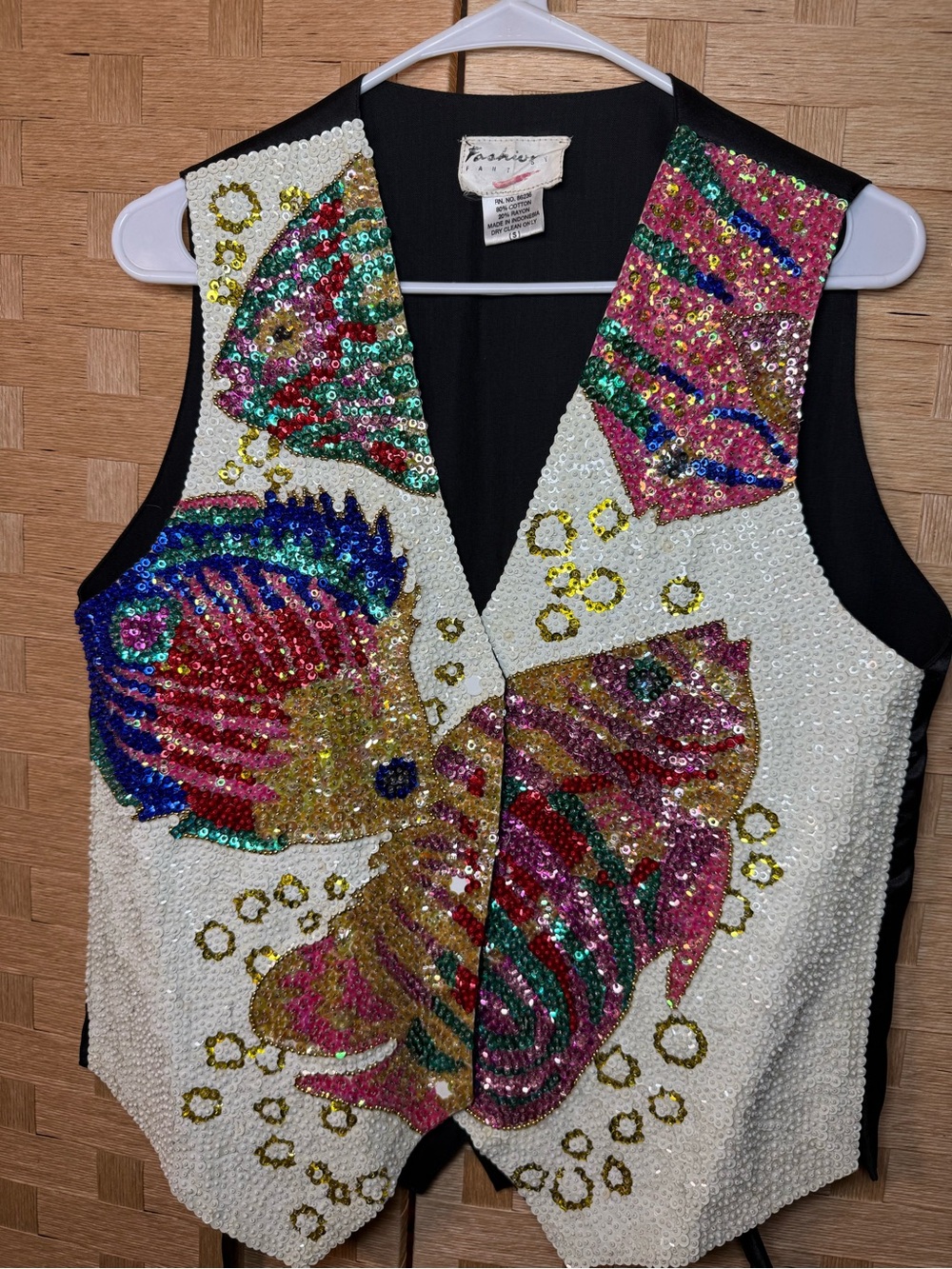 Sequin Fish Embellished White V-Neck Vest